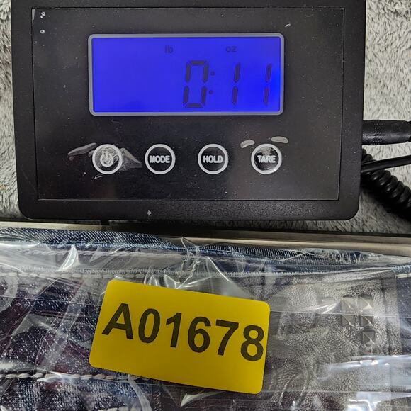 Ariya Jeans Shorts Womens 5 Juniors Blue Low Rise Bermuda Cuffed Stretch Denim - Picture 12 of 12